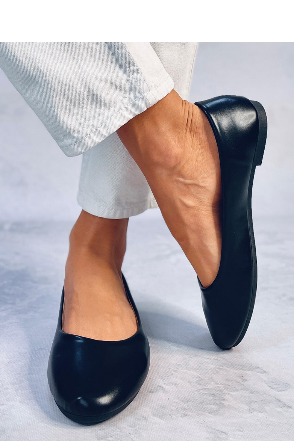  Ballet flats model 182229 Inello  black
