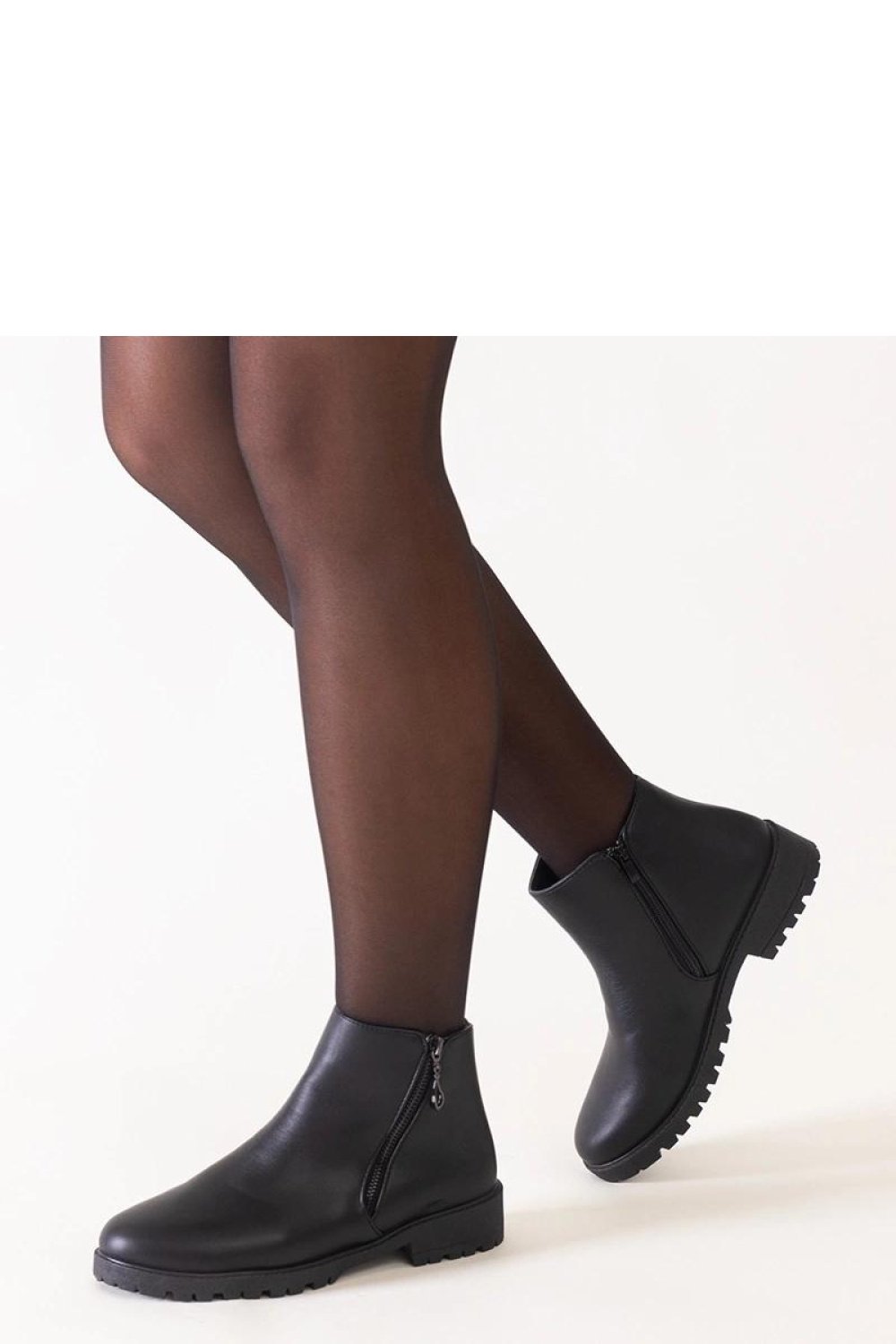  Boots model 204579 Solea  black