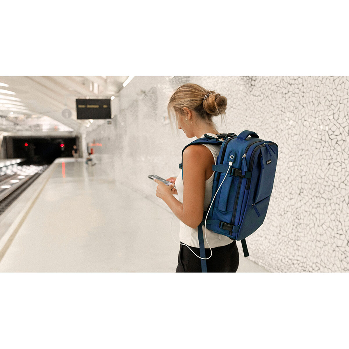 Casual Backpack Numada b40 Blue 20 L 40 x 25 x 20 cm Casual Backpack Numada b40 Blue 20 L 40 x 25 x 20 cm
