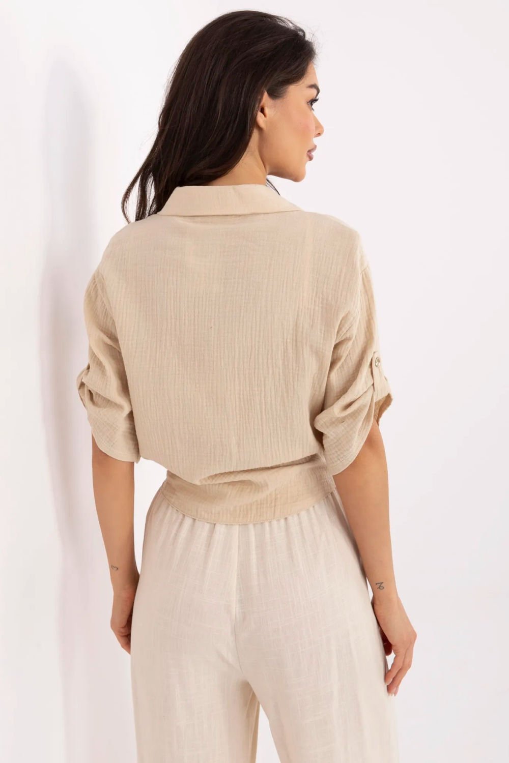  Shirt model Italy Moda  beige