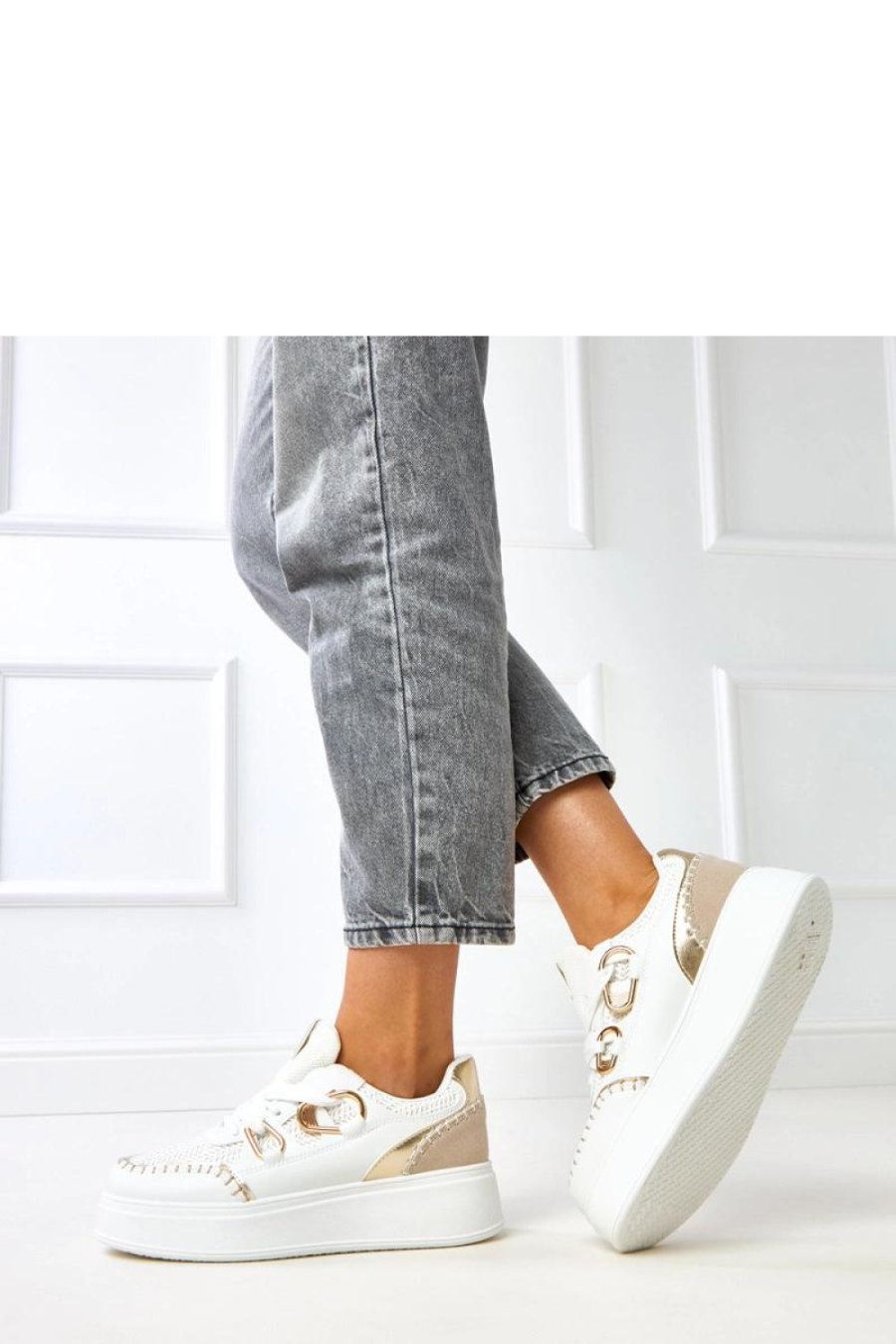  Sport Shoes model Solea  white