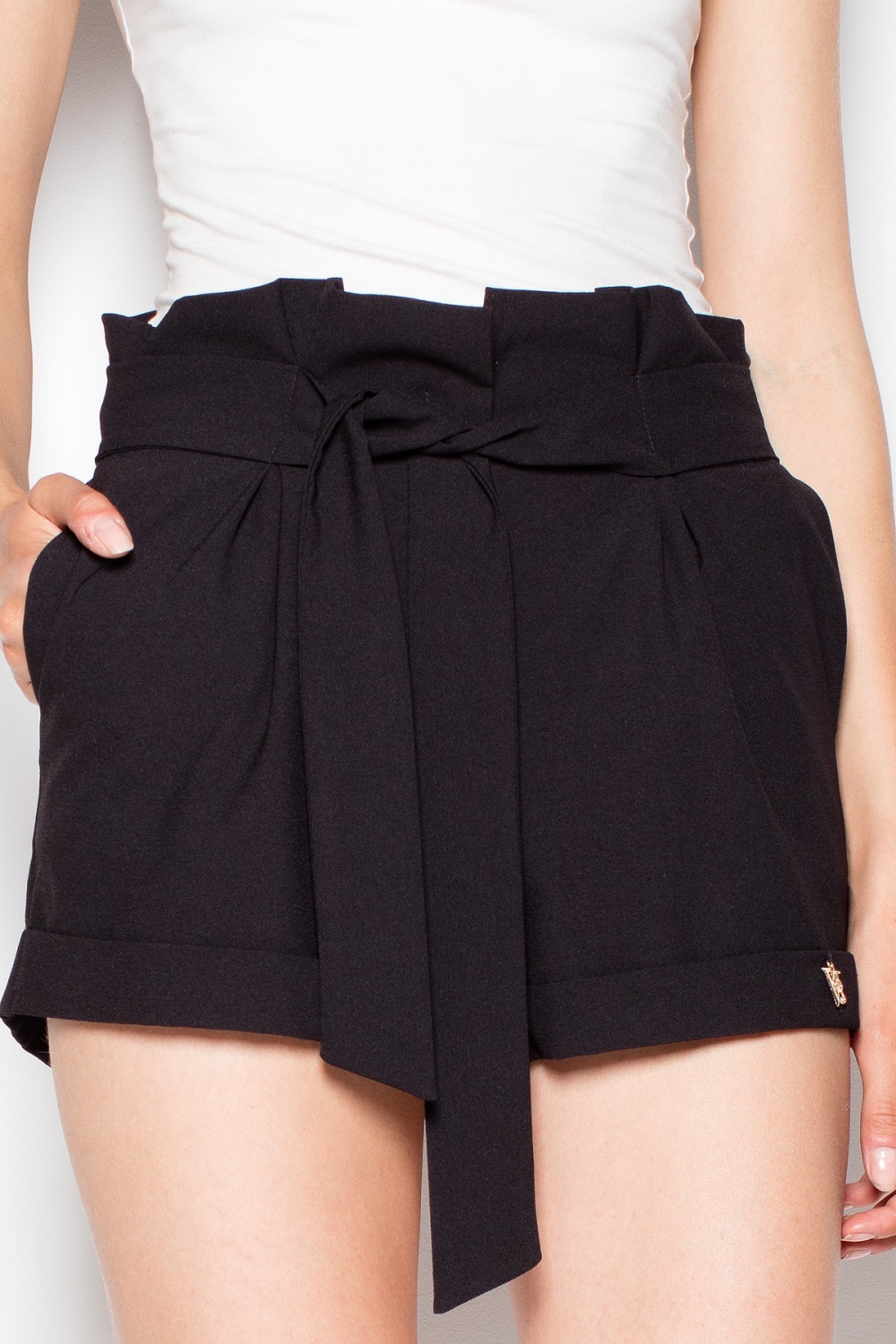  Shorts model 77412 Venaton  black