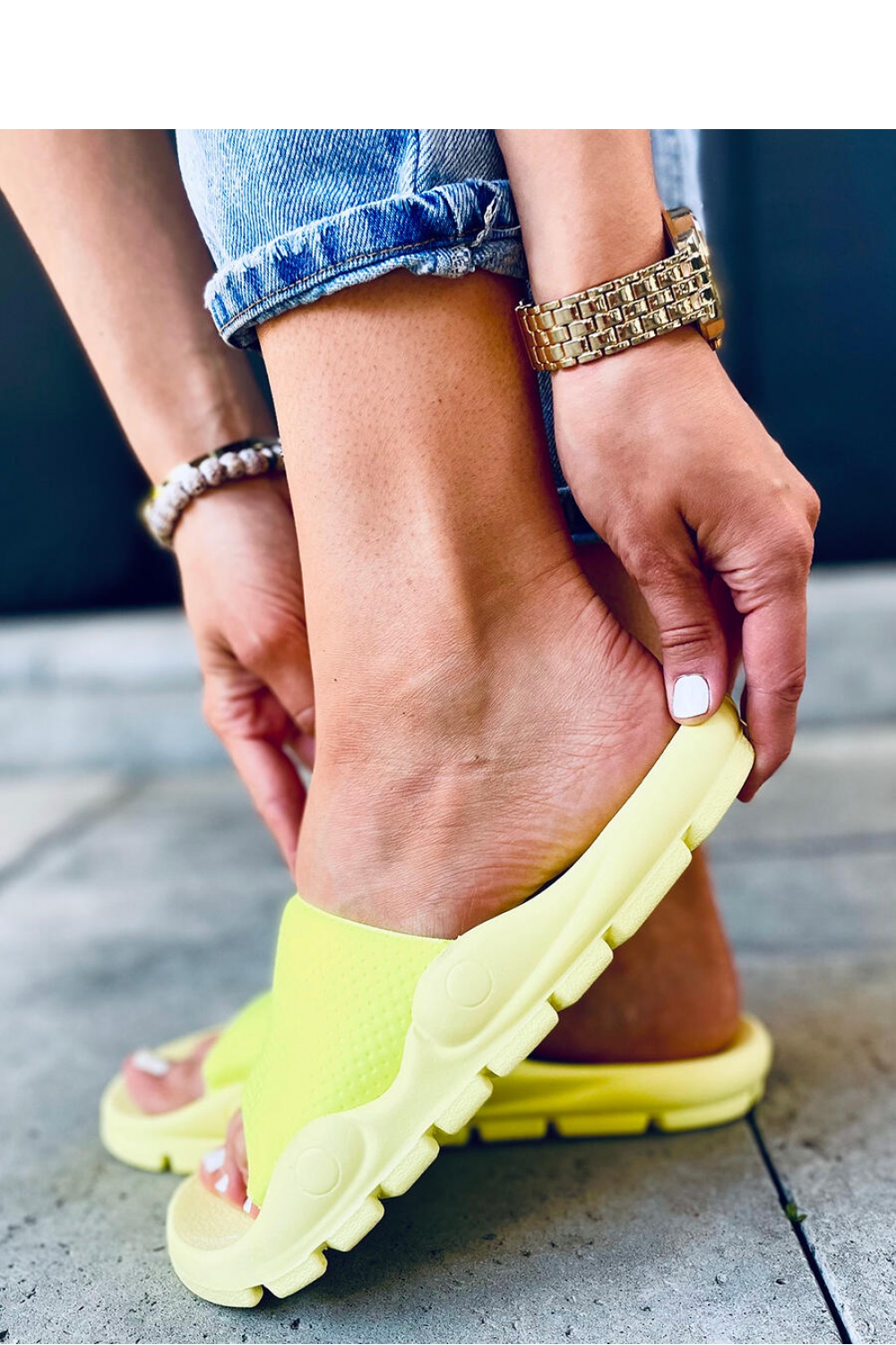  Flip-flops model 166426 Inello  yellow