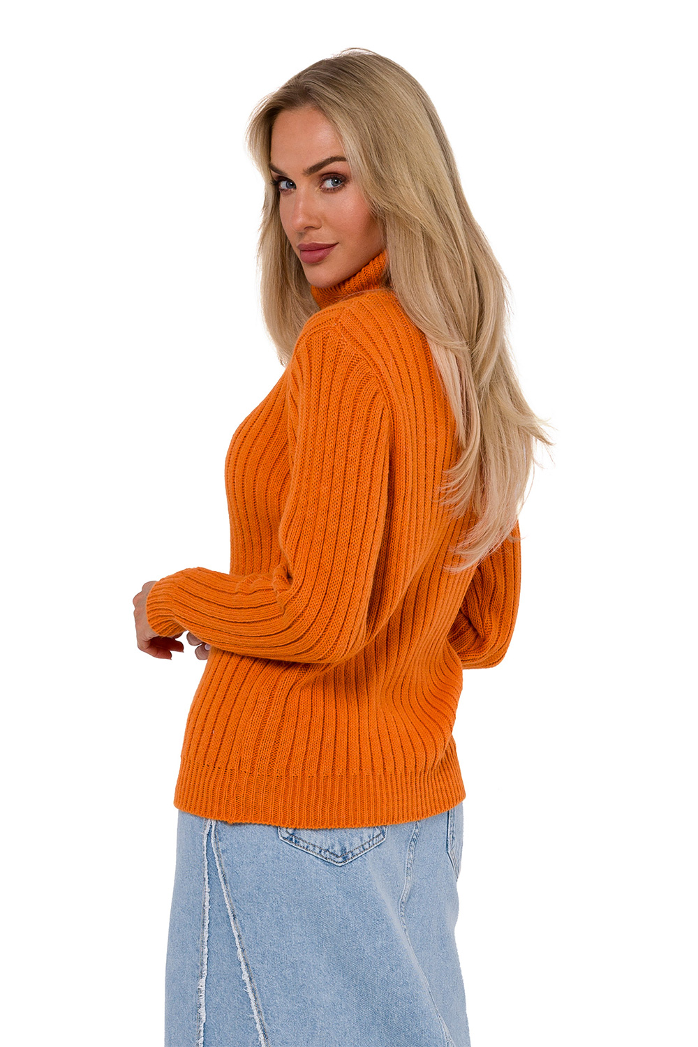  Turtleneck model 184685 Moe  orange