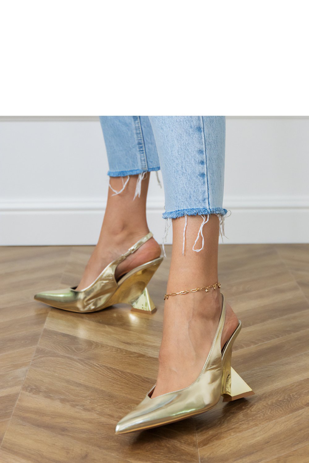  Heel pumps model PRIMO  yellow