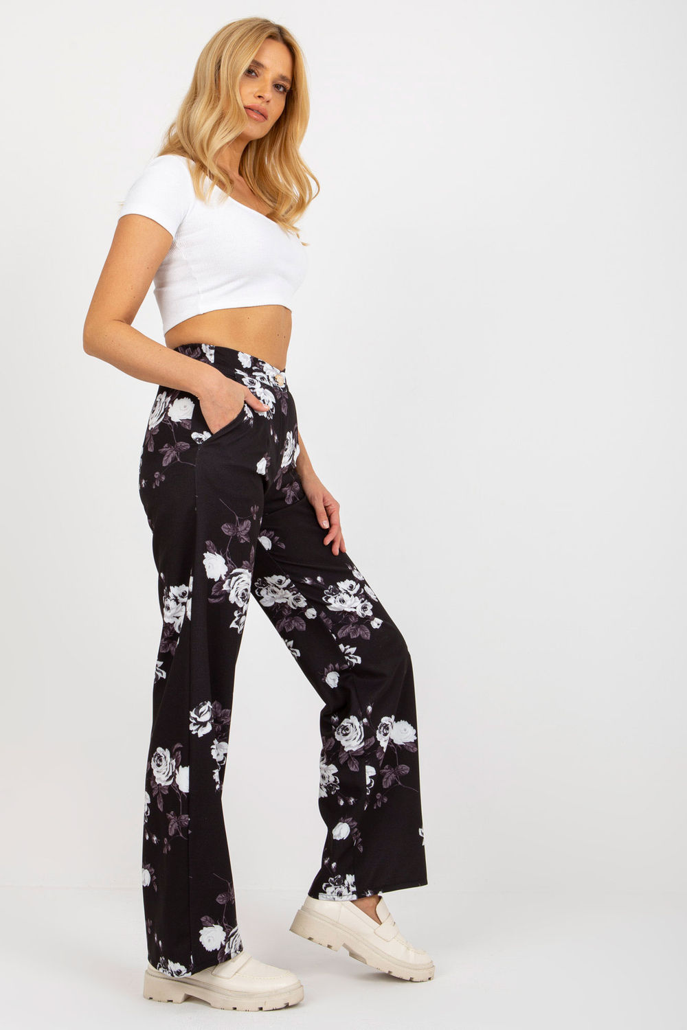  Women trousers model 175770 Lakerta  black