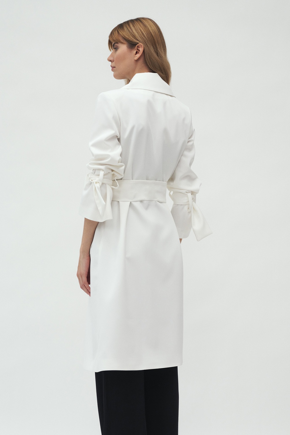  Coat model 152138 Nife  beige