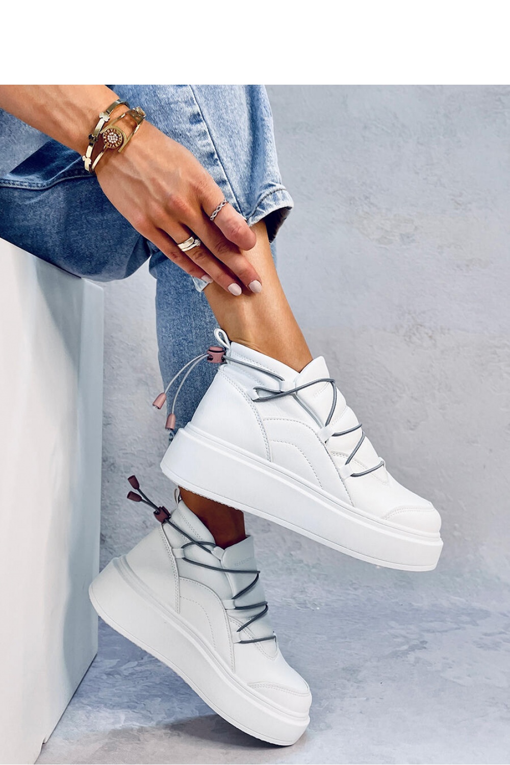  Sport Shoes model 184346 Inello  white