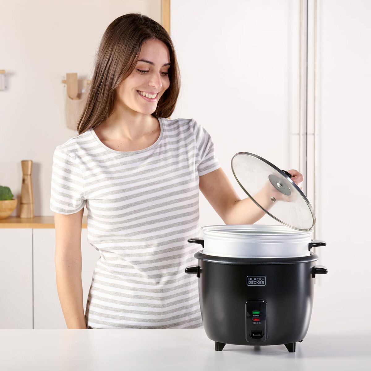 Rice Cooker Black & Decker BXRC1800E Black 1,8 L White Aluminium 700 W Rice Cooker Black & Decker BXRC1800E Black 1,8 L White Aluminium 700 W
