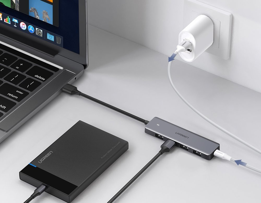 UGREEN USB-A / 4xUSB-A 3.2Gen1 HUB with additional micro USB power port grey