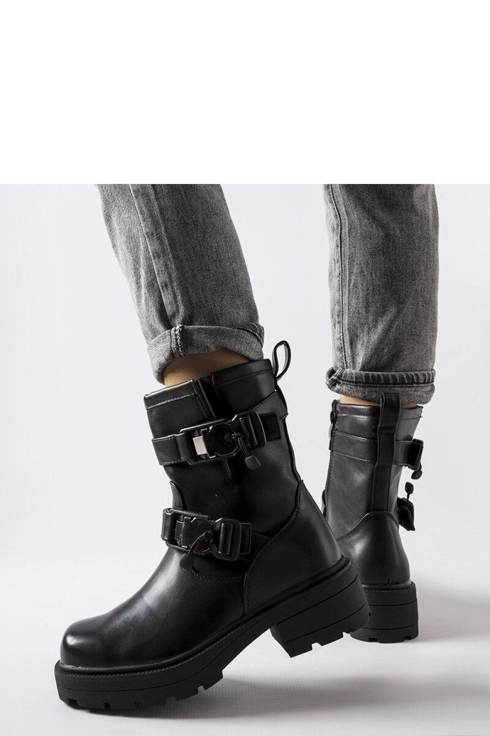  Boots model 204624 Solea  black