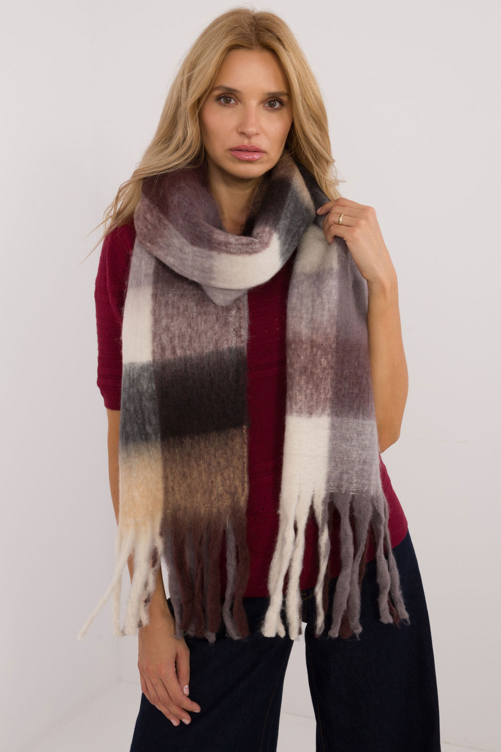  Shawl model 200280 AT  brown