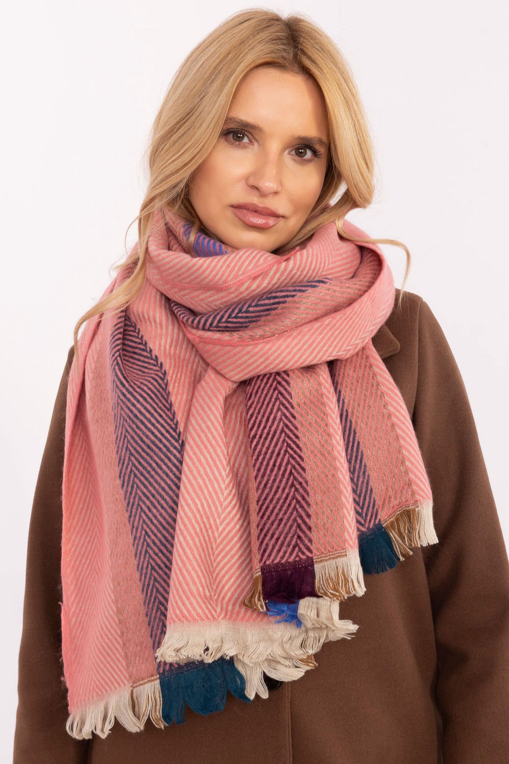  Shawl model 206039 AT  orange