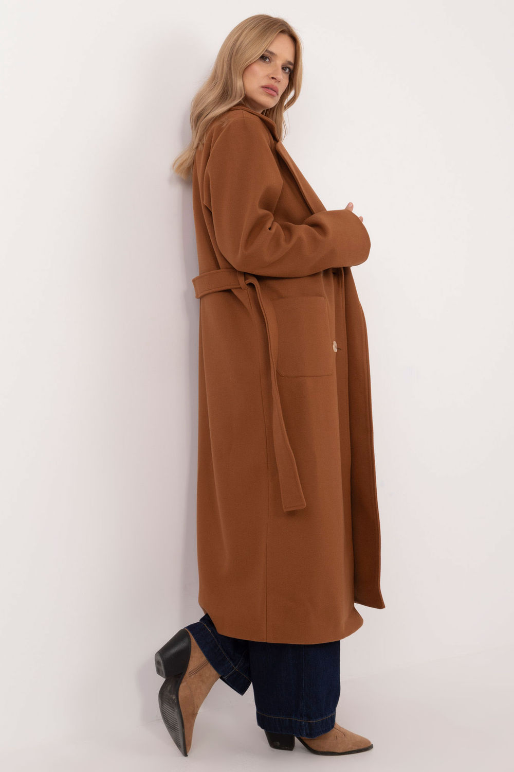  Coat model 202927 Lakerta  brown