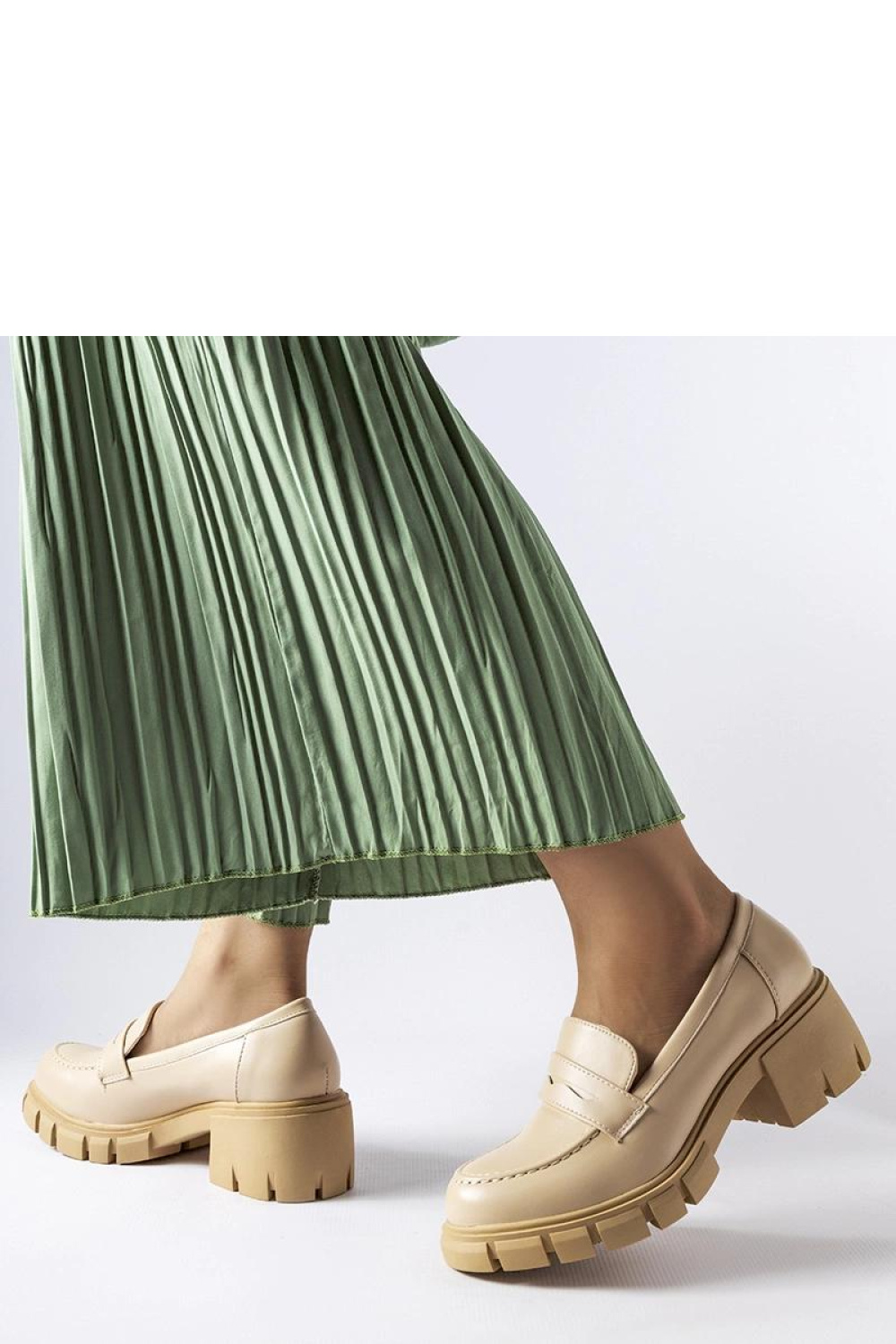  Mocassin model 207686 Solea  beige