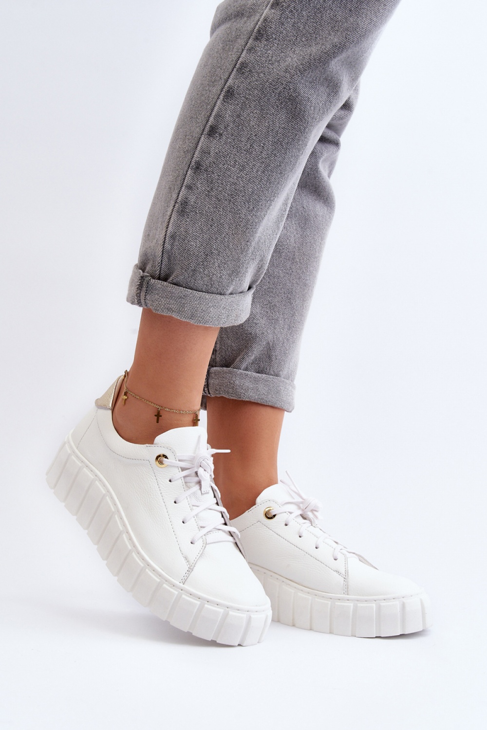  Low Shoes model 193138 Step in style  white