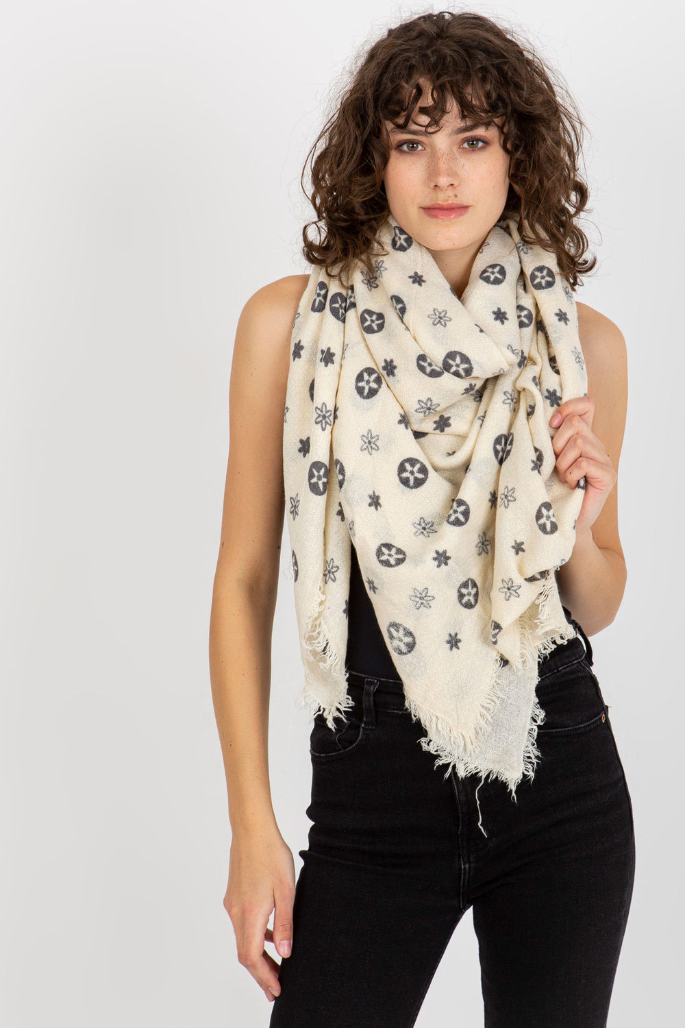  Neckerchief model 174867 AT  beige