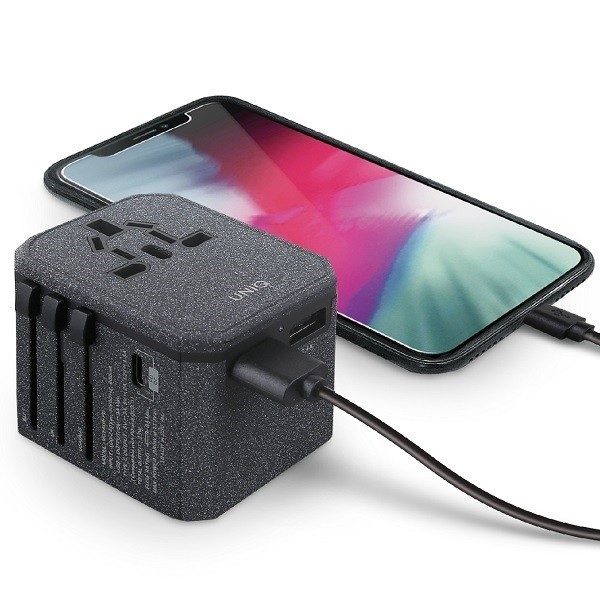 UNIQ Wall charger Voyage World Adapter 33W + 2xUSB + PD 18W + QC 3.0 charcoal grey (LITHOS Collective)