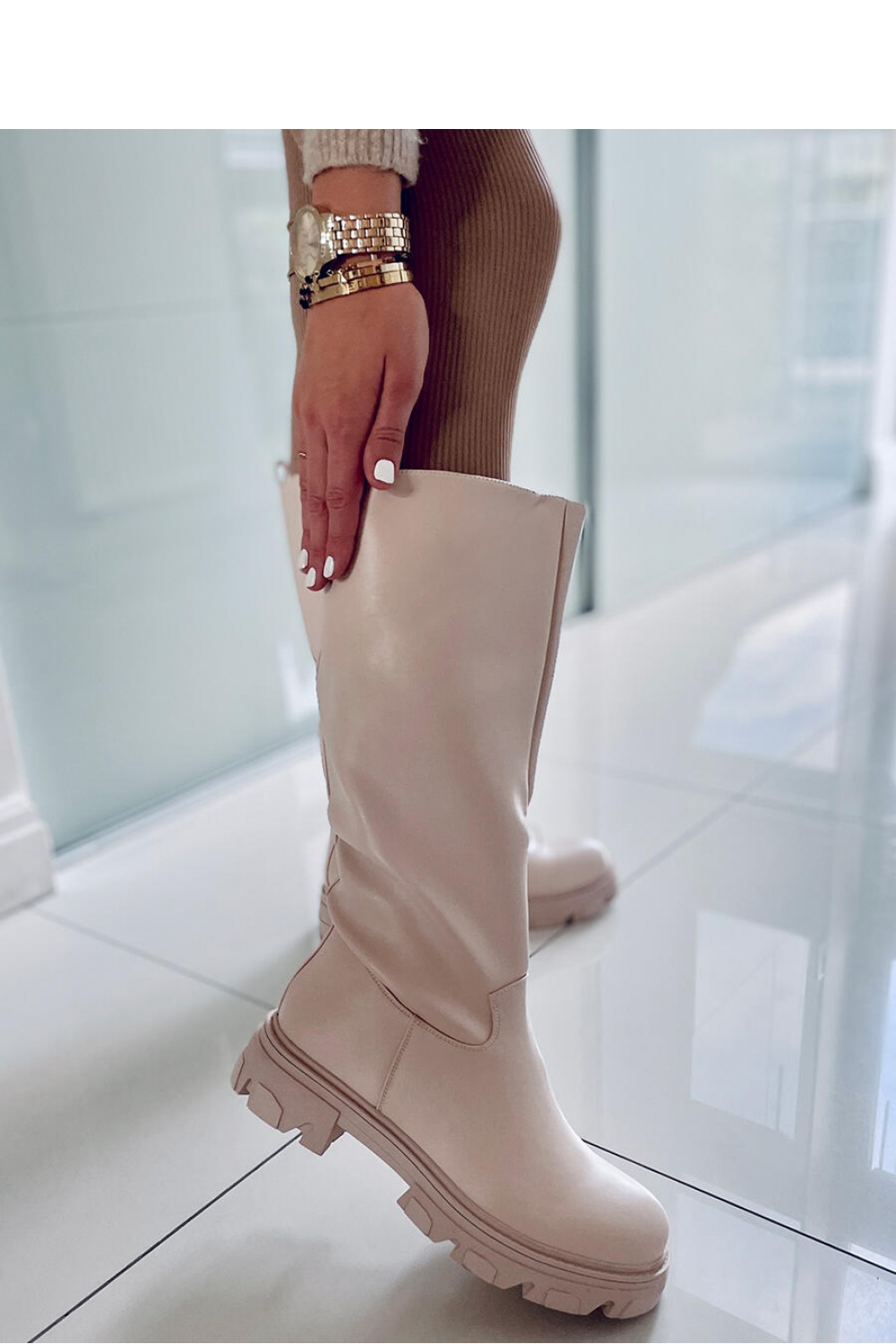  Officer boots model 171942 Inello  beige