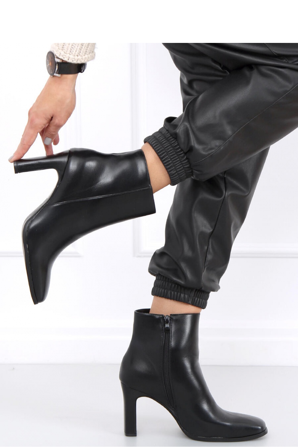  Heel boots model 159468 Inello  black