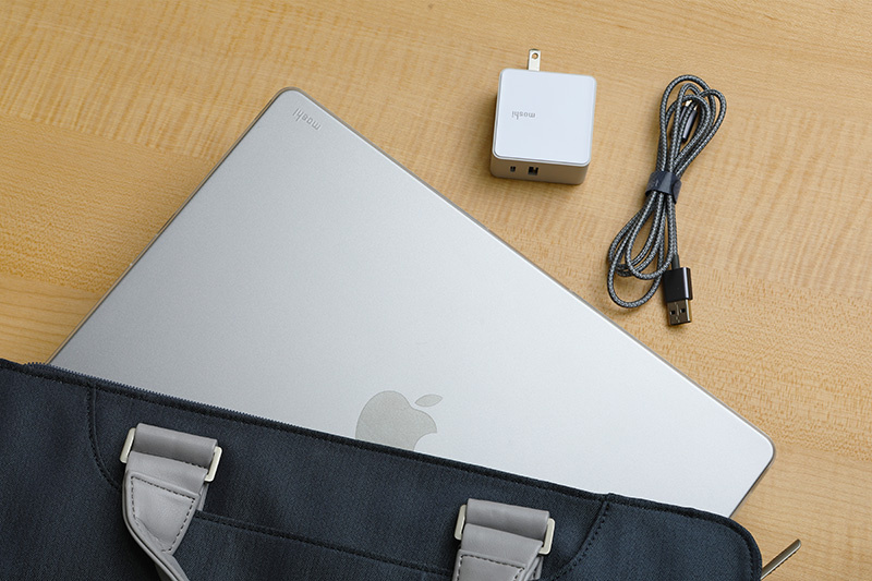 Moshi iGlaze Hardshell Apple MacBook Pro 14 2021-2023 (Stealth Clear)