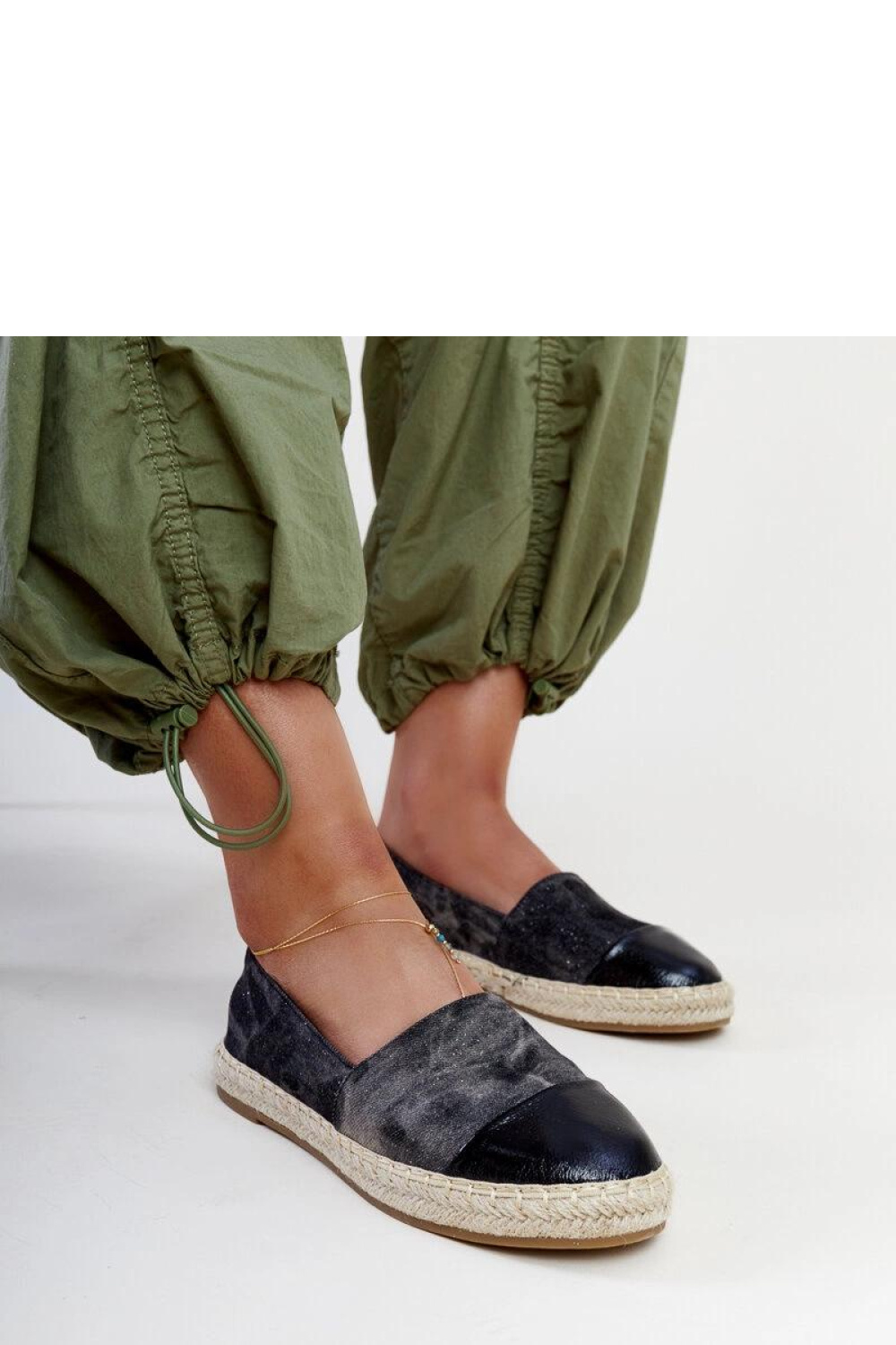  Espadrille model 207340 Solea  black