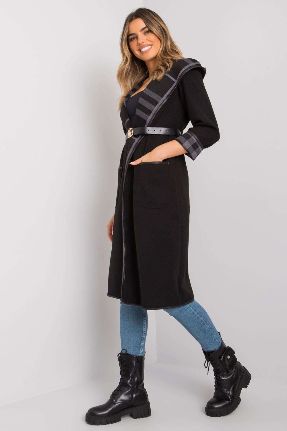  Coat model 160421 Italy Moda  black
