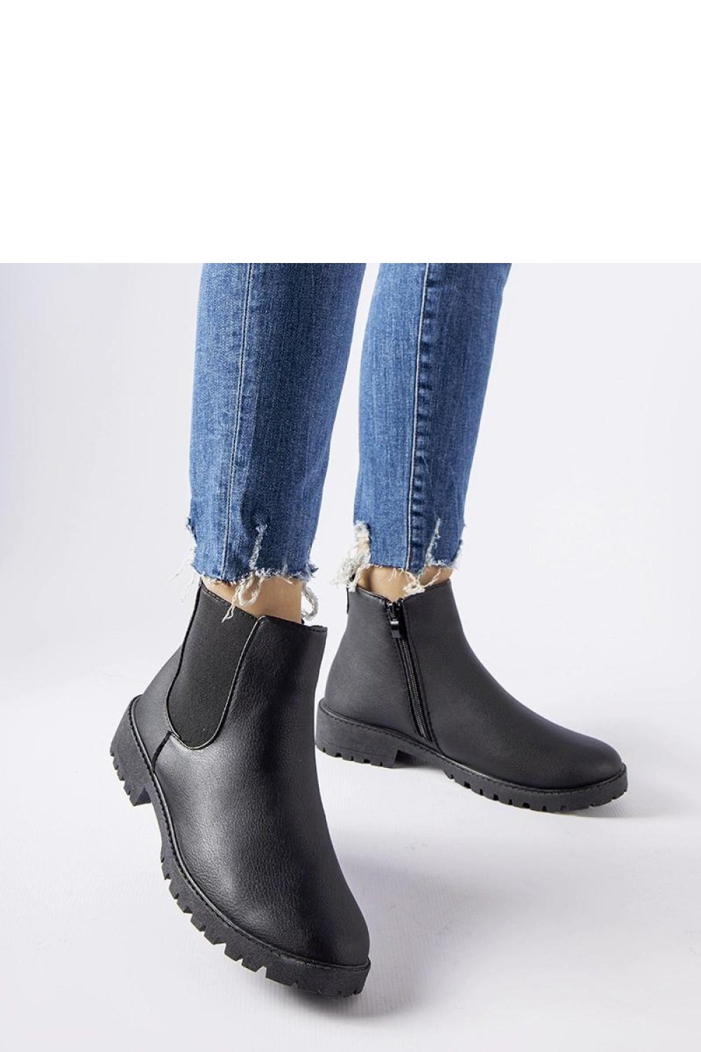  Boots model 204609 Solea  black
