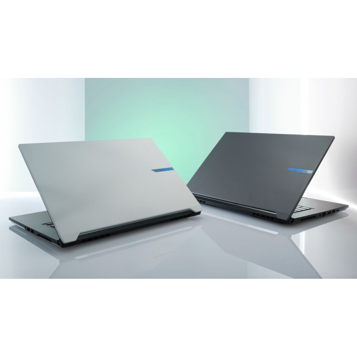 Laptop Gigabyte 9REG6AB6VH2DJKEES000 Laptop Gigabyte 9REG6AB6VH2DJKEES000