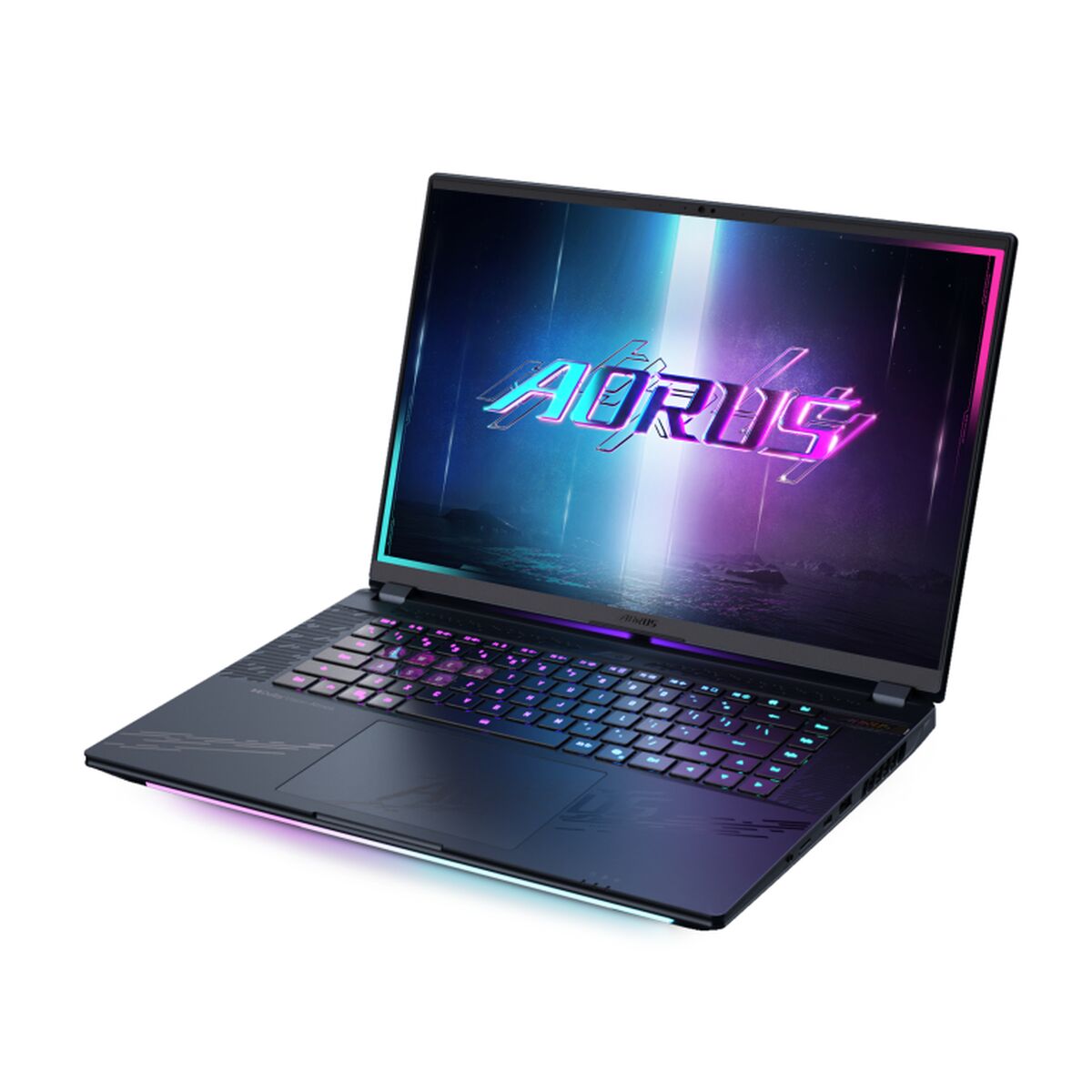 Laptop Gigabyte AORUS MASTER 16 BZHC6PTE64SP 16" 32 GB RAM 1 TB SSD Qwerty Portuguese