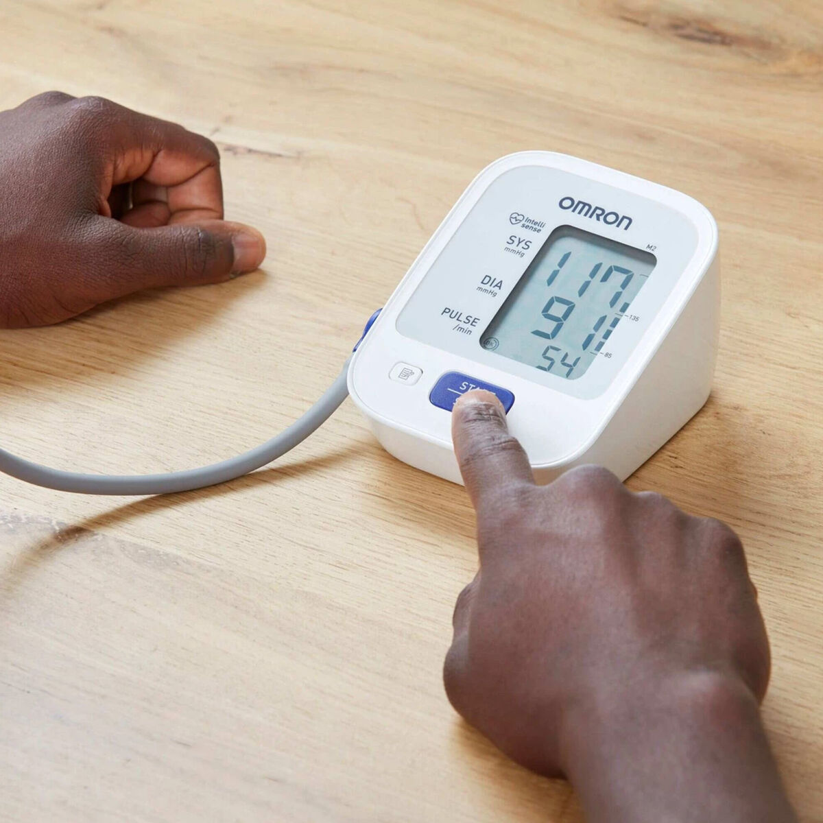 Arm Blood Pressure Monitor Omron HEM-7146-E