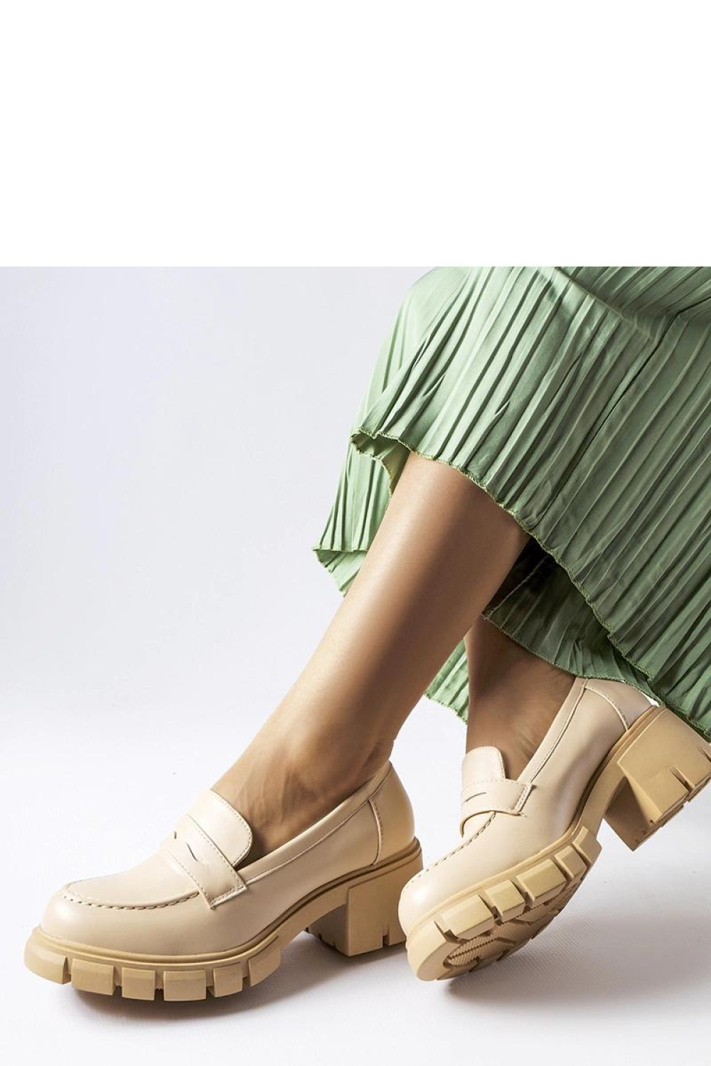  Mocassin model 207686 Solea  beige