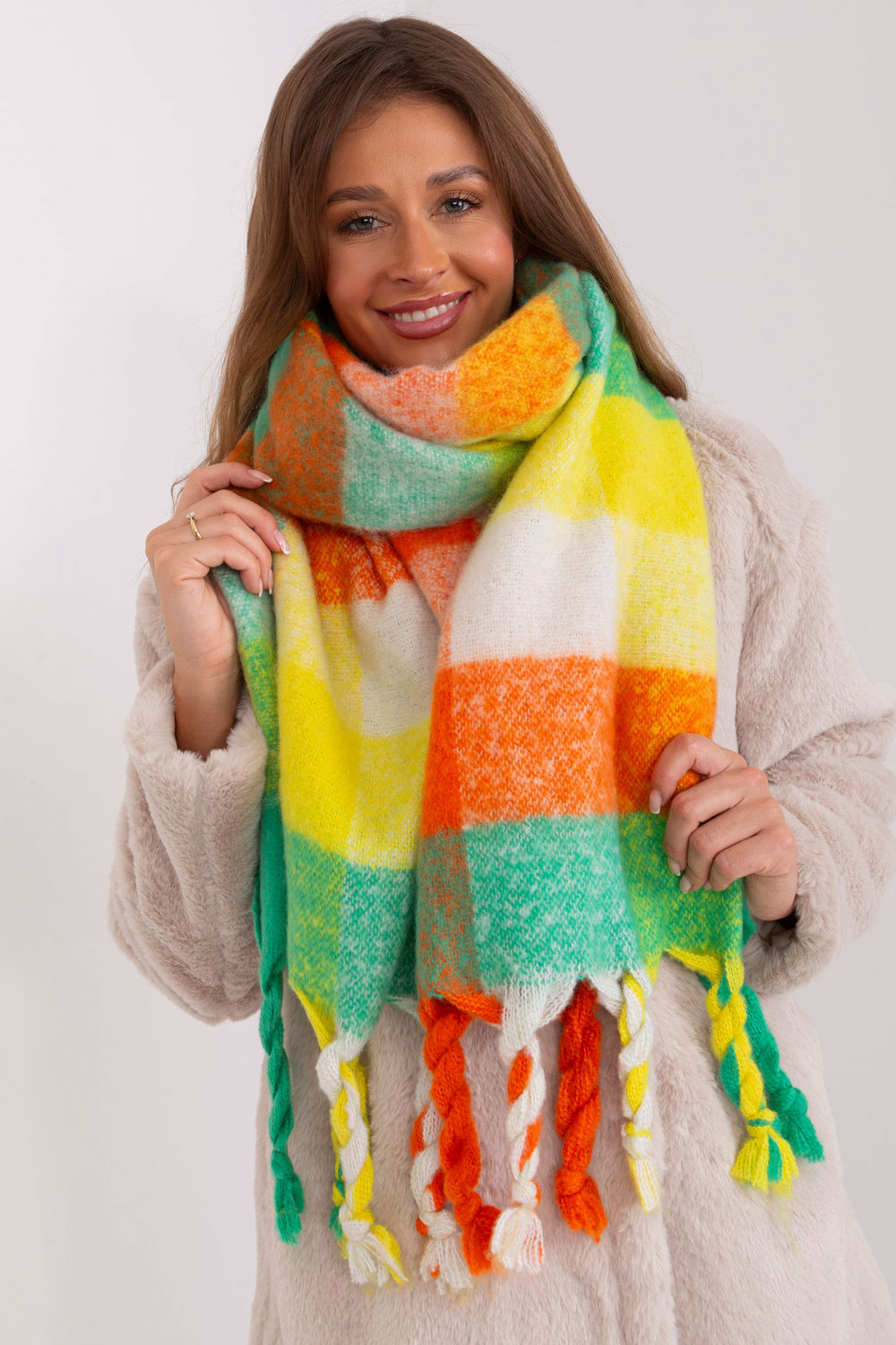  Shawl model 191712 AT  green