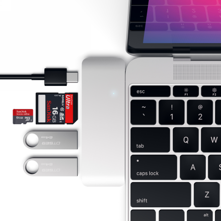 Satechi Type-C USB Pass-through hub for mobile devices USB-C 60W, 2x USB-A, micro/SD card reader silver