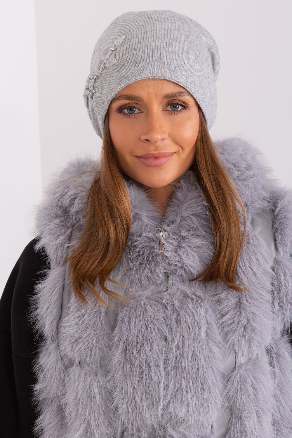  Cap model 187551 AT  grey