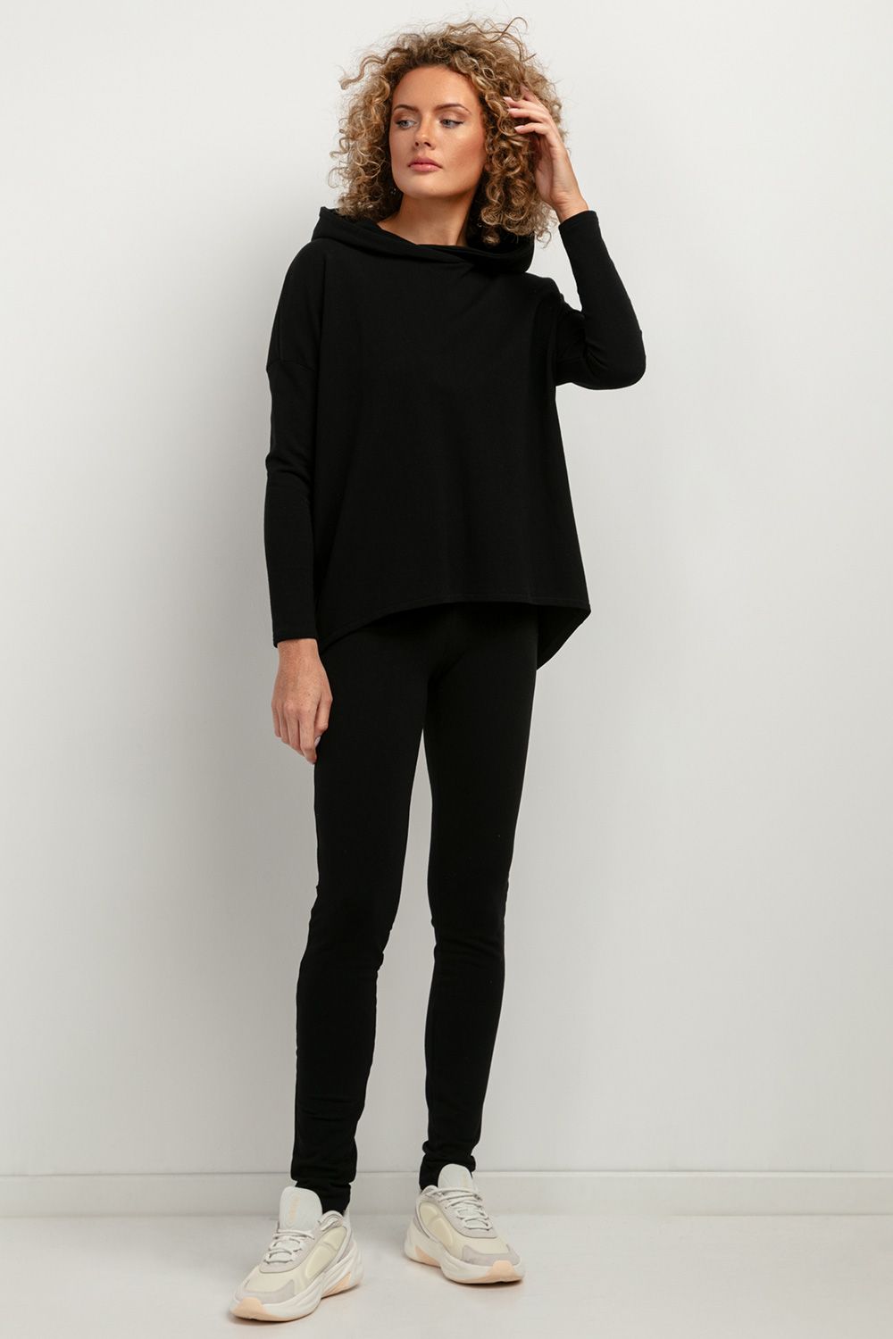  Long leggings model 183207 Tessita  black