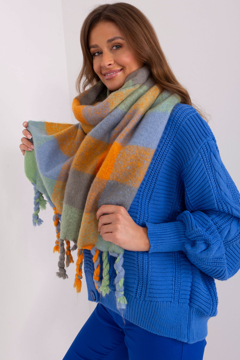  Shawl model 191719 AT  orange