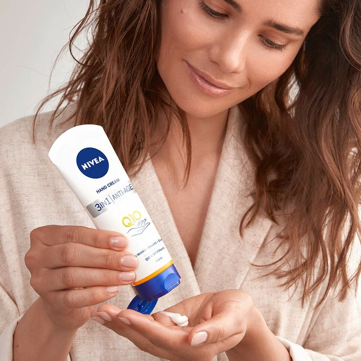 Krem do Rąk Przeciwstarzeniowy Nivea Q10 3 w 1 100 ml