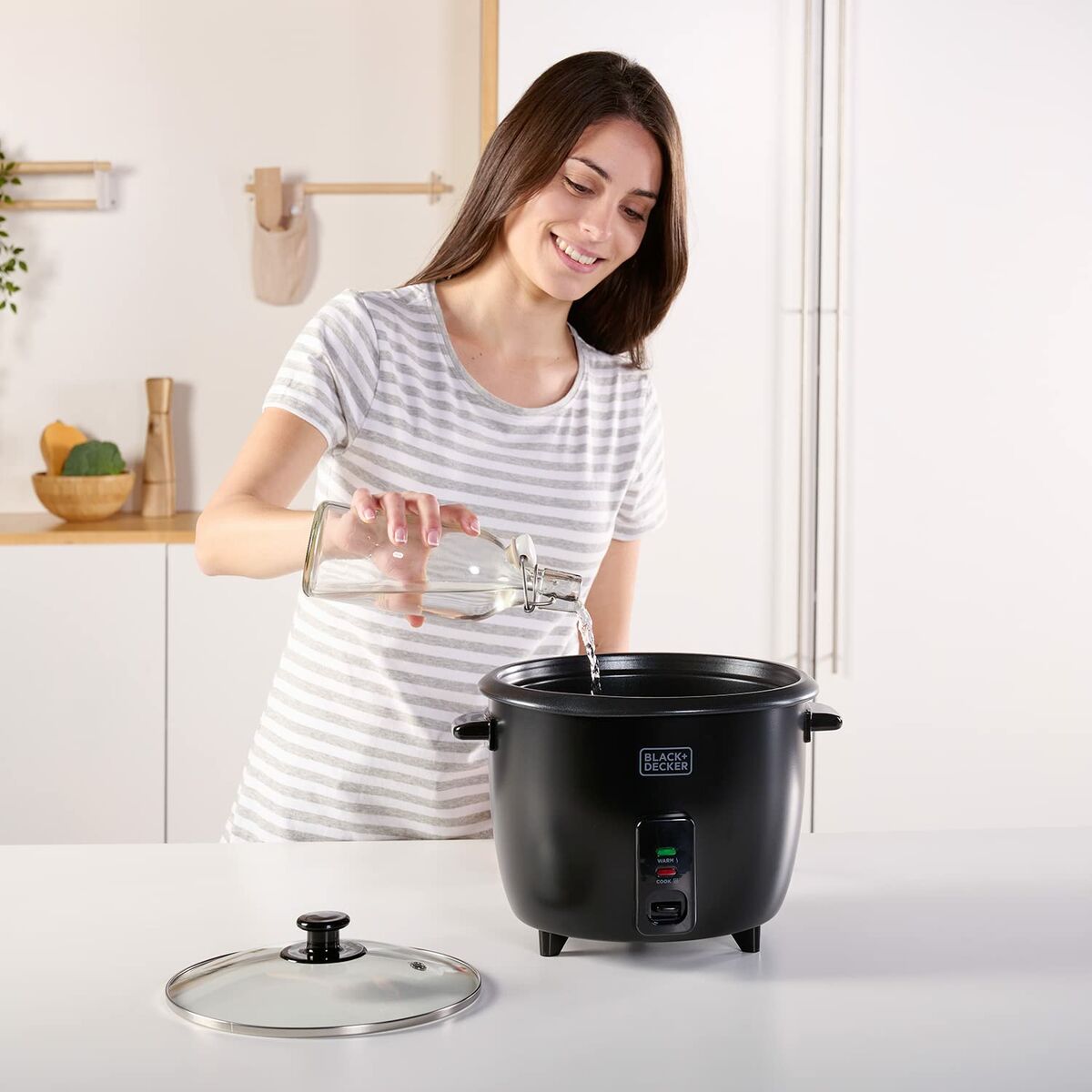 Rice Cooker Black & Decker BXRC1800E Black 1,8 L White Aluminium 700 W Rice Cooker Black & Decker BXRC1800E Black 1,8 L White Aluminium 700 W