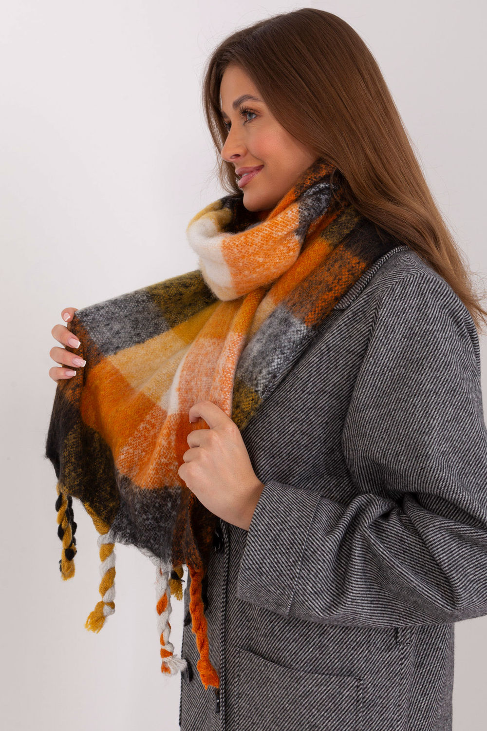  Shawl model 191707 AT  black