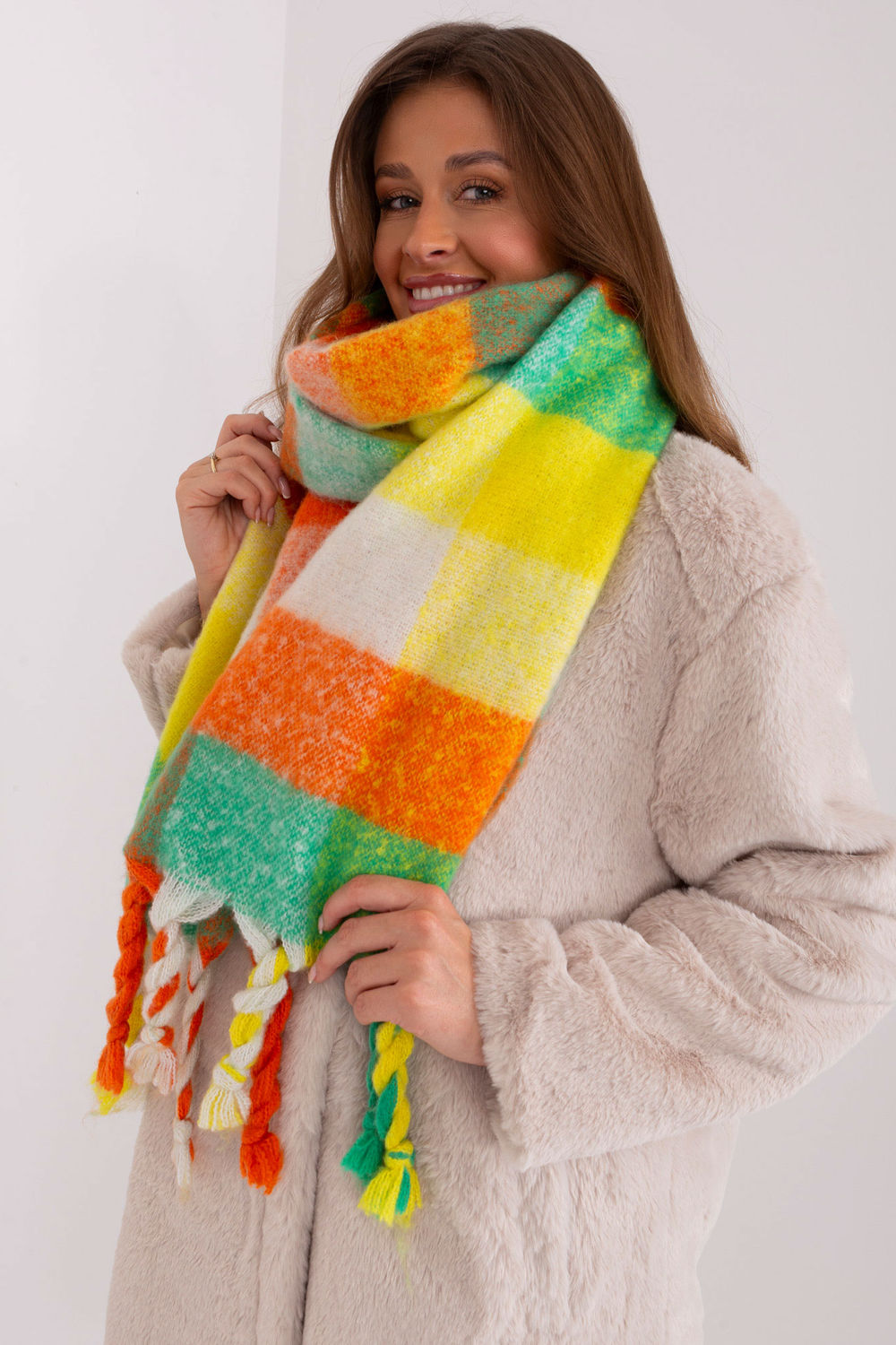  Shawl model 191712 AT  green