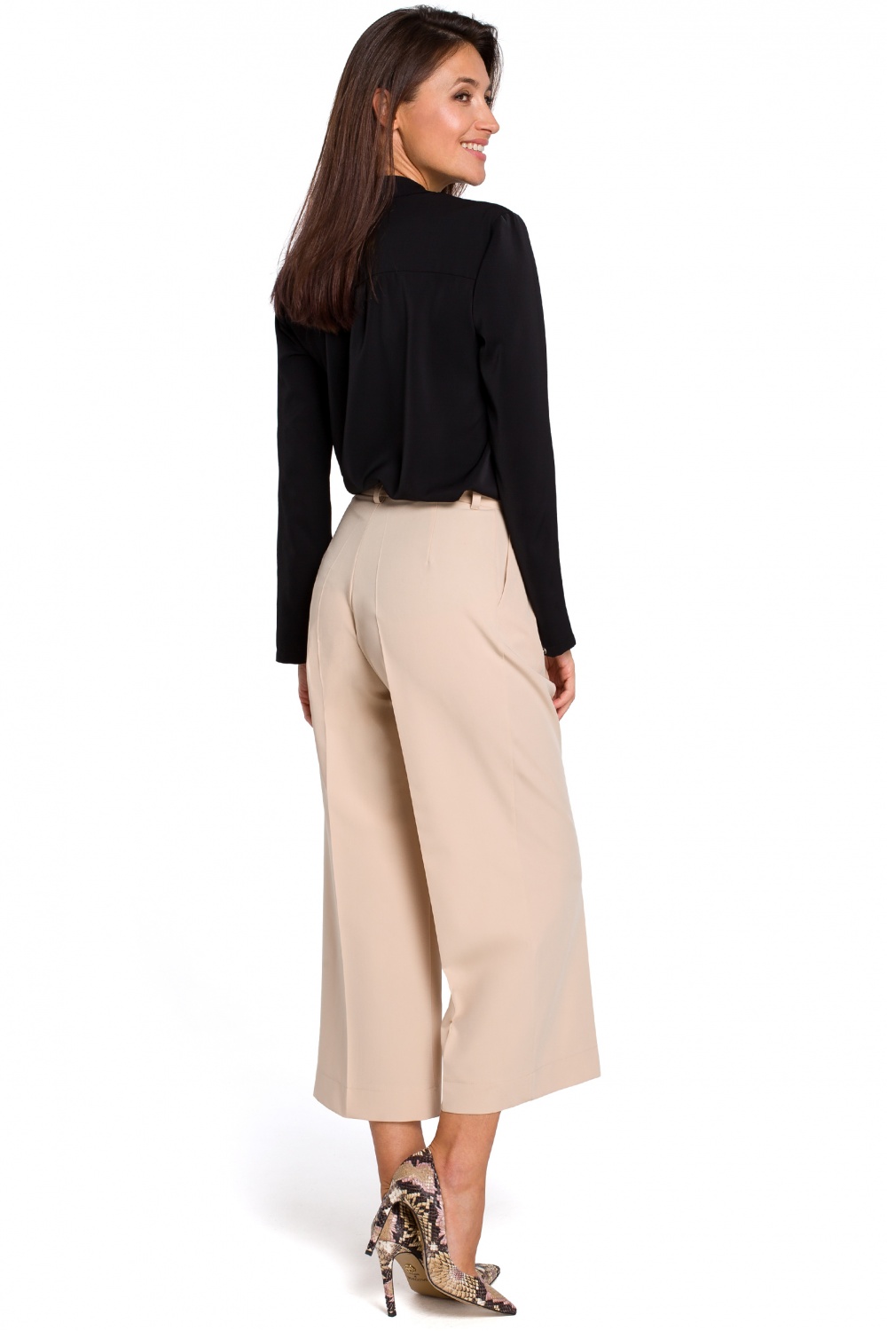  Women trousers model 130478 Stylove  beige