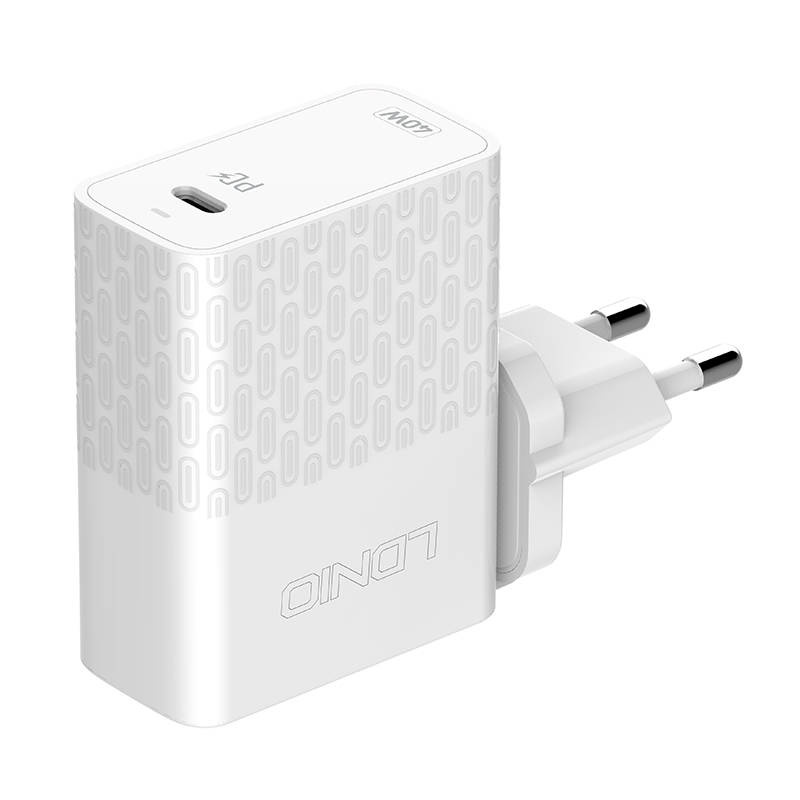LDNIO A1405C Wall Charger USB-C 40W + USB-C/Lightning cable
