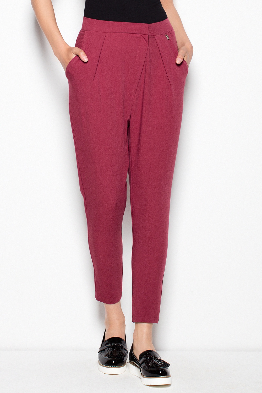  Women trousers model 77388 Venaton  red