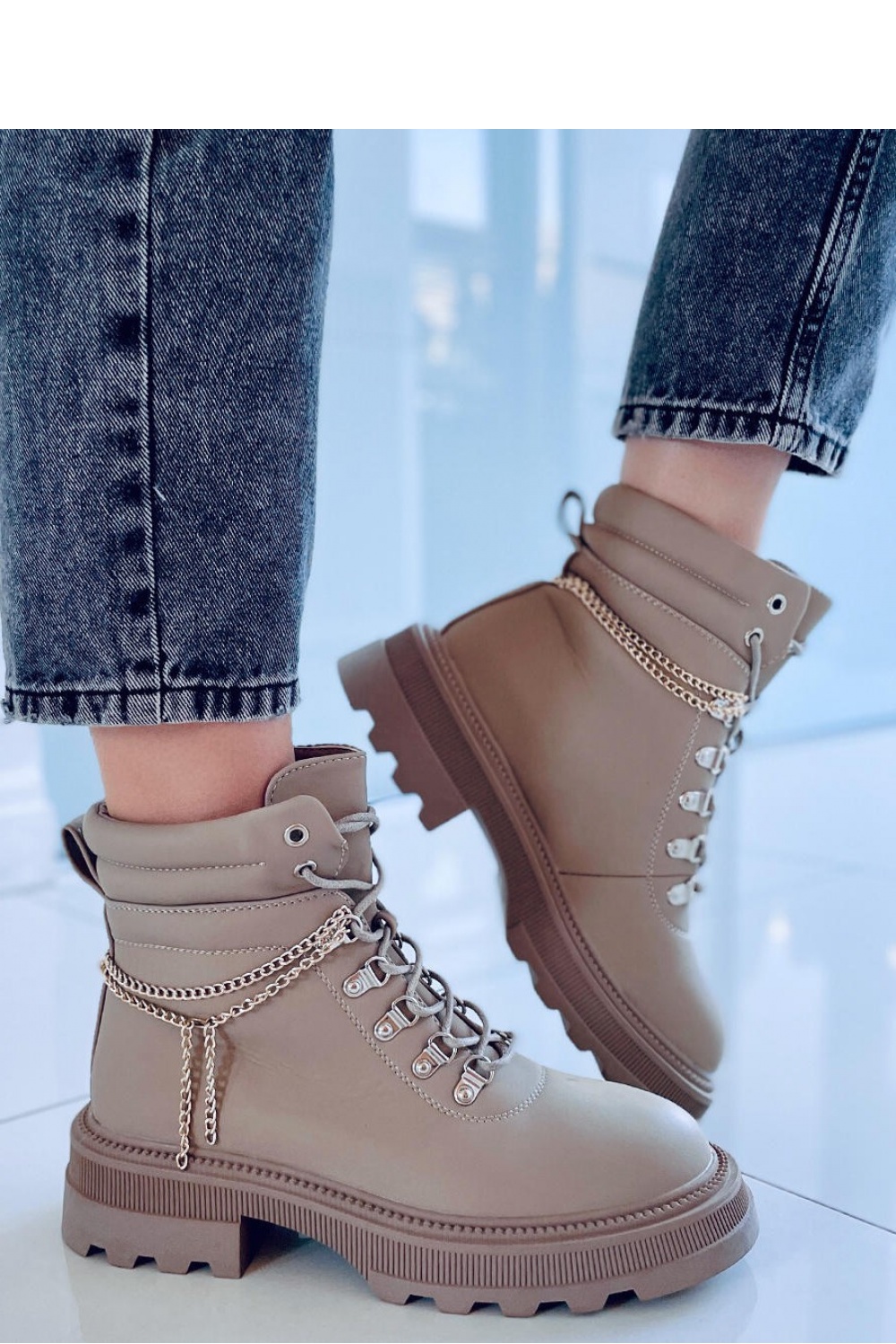  Trapper shoes model 171107 Inello  beige