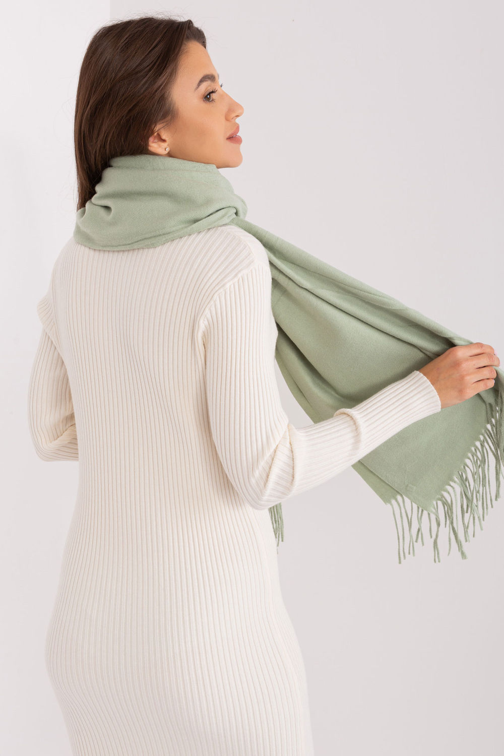  Shawl model 187606 AT  green