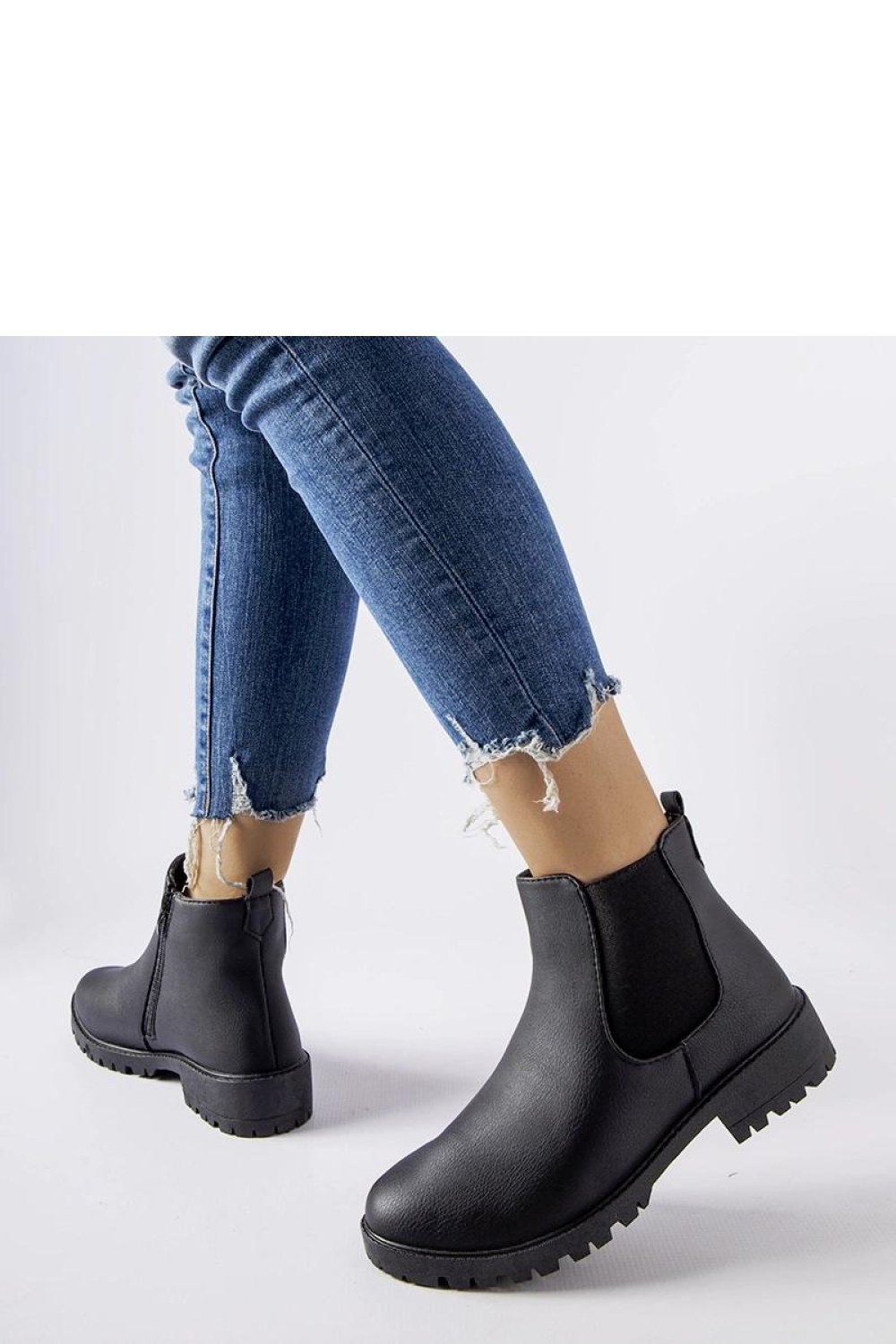  Boots model 204609 Solea  black