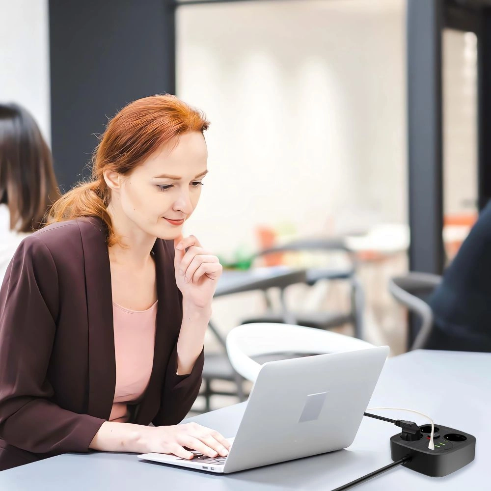 Listwa zasilająca Tech-Protect PCS3X4 Power Strip 2xUSB-A, 2xUSB-C, 3xSocket AC 200cm Black