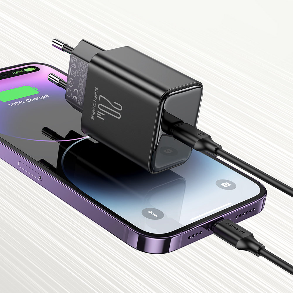 Joyroom JR-TCF06 Wall Charger USB-C 20W PD + USB-C/Lightning Cable black