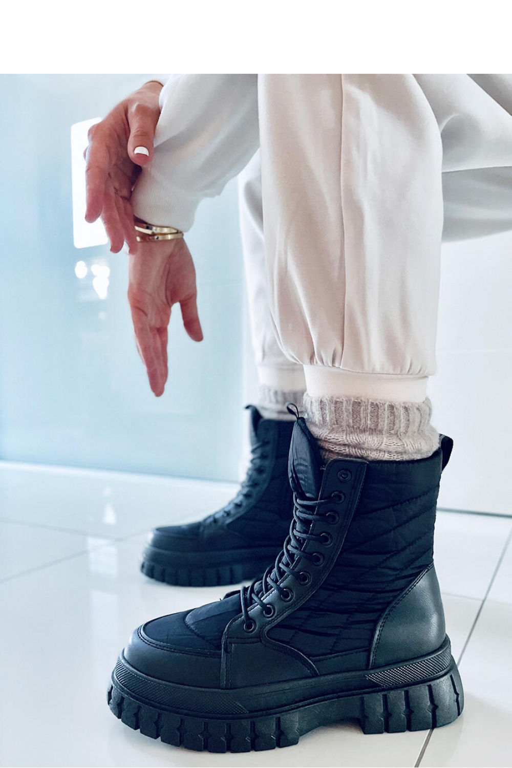  Boots model 173564 Inello  black